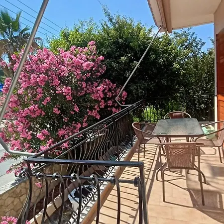 Apartment Pandesia Argassi